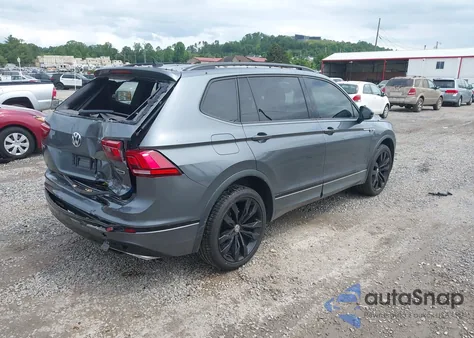 2020 Volkswagen Tiguan 2.0T Se/2.0T Se R-Line Black/2.0T Sel z USA, uszkodzony, nr VIN 3VV2B7AXXLM156864